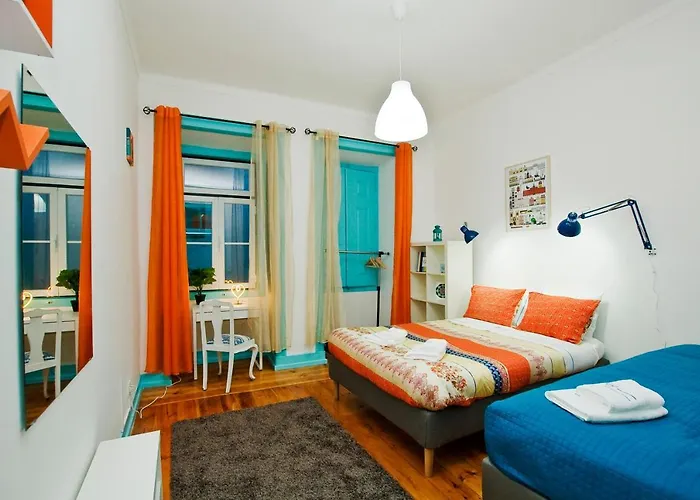 C&o Alcantara-lisbon Homestay *