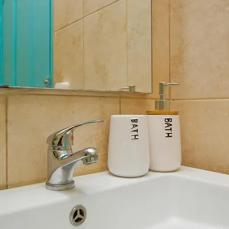 C&o Alcantara-lisbon Homestay szállás